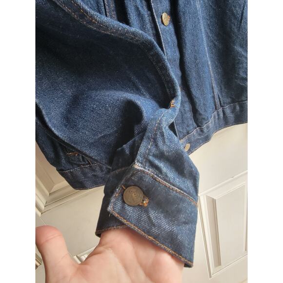 Vintage American Hero Dark Wash Denim Jacket Men Fish Embroidered READ - Picture 11 of 13